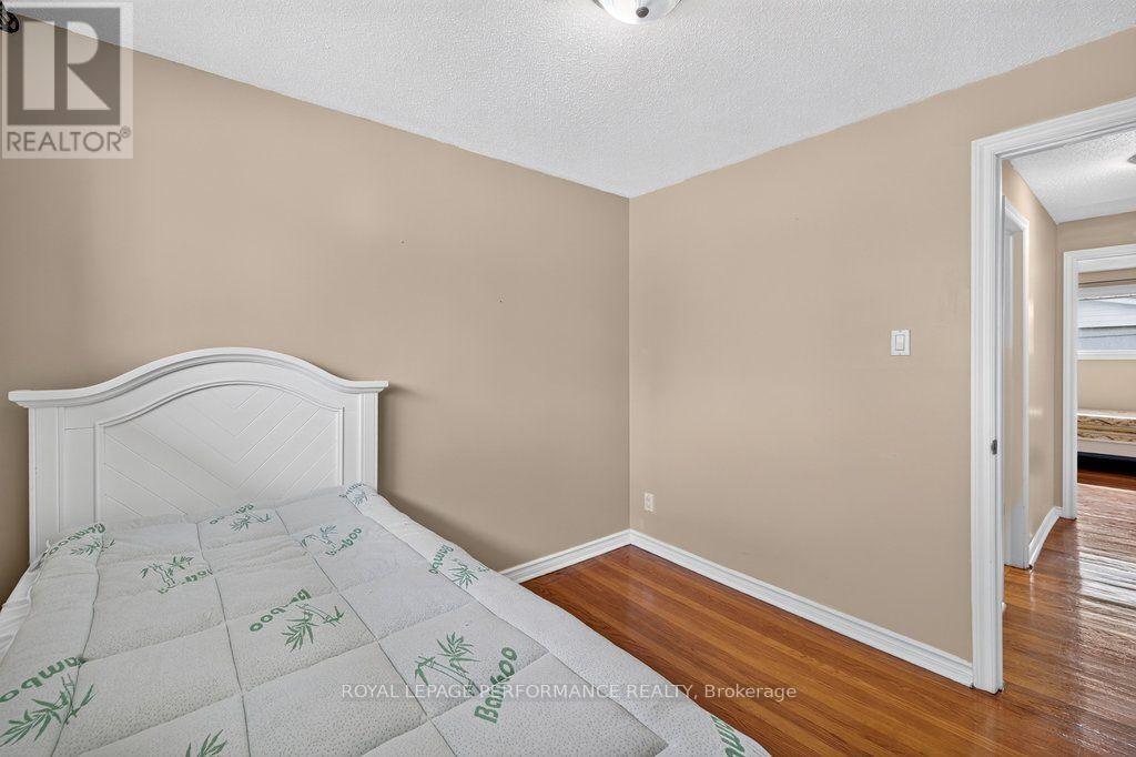 2258 Russell Road, Ottawa, ON