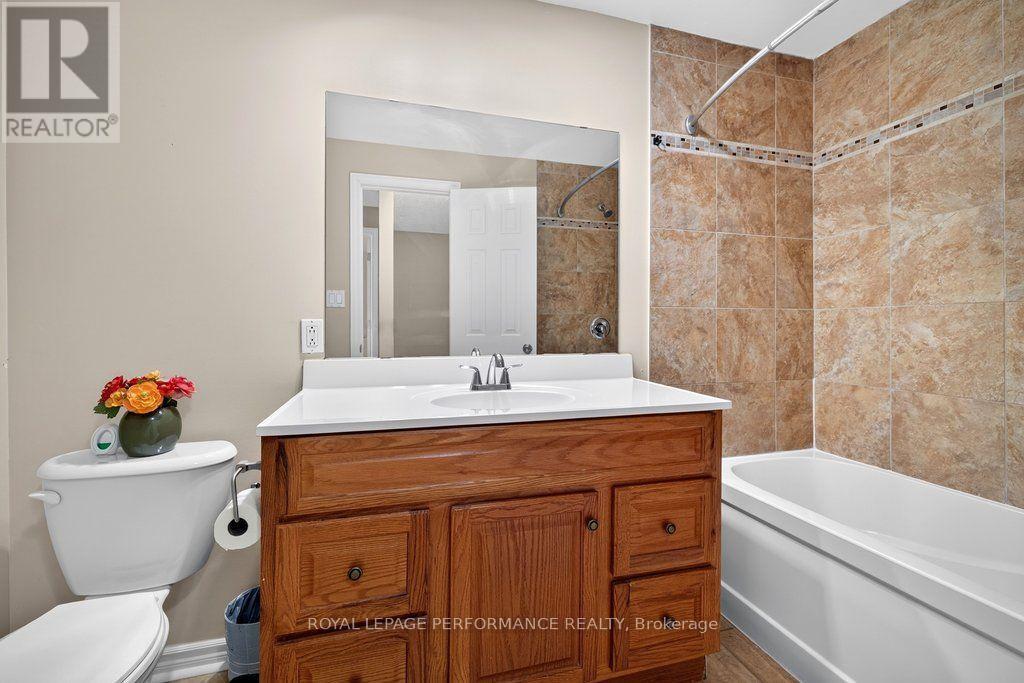 2258 Russell Road, Ottawa, ON