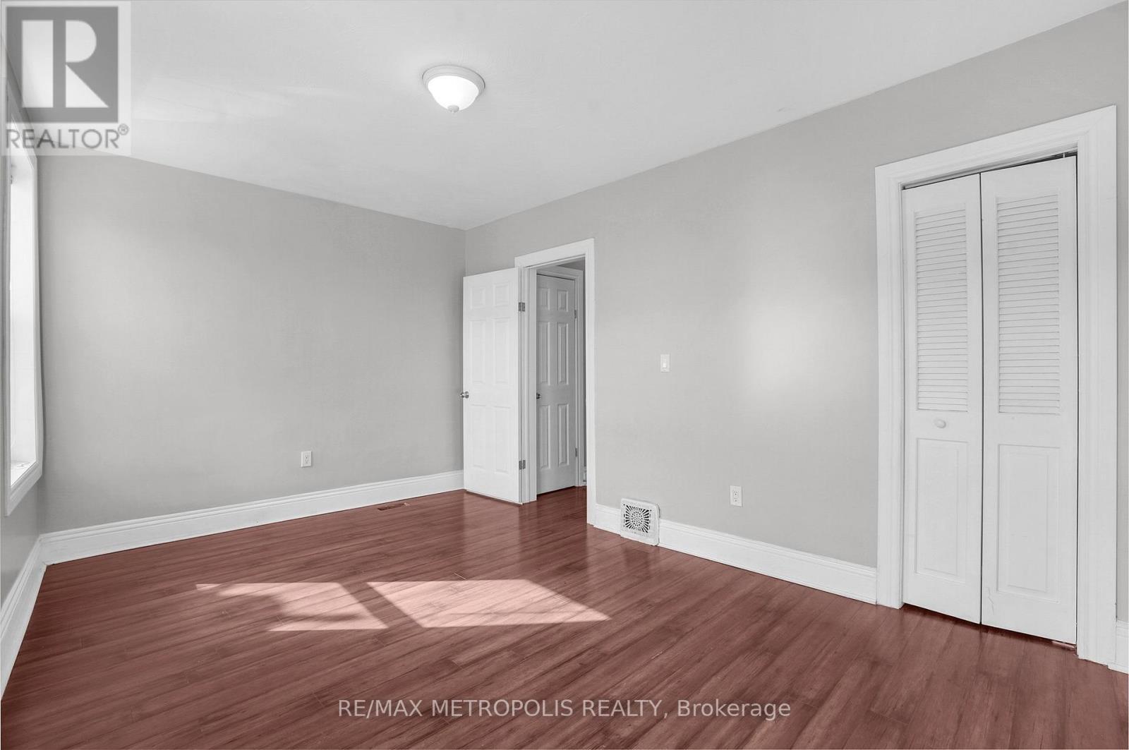 201 Bay Street N, Hamilton, ON