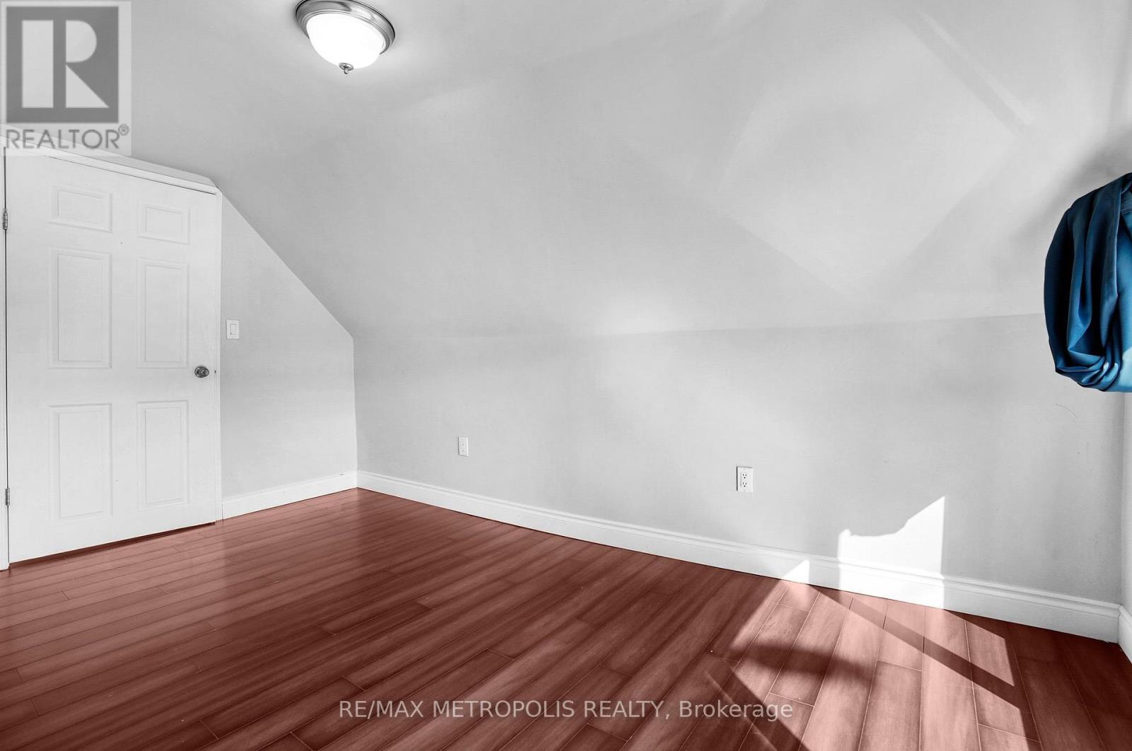 201 Bay Street N, Hamilton, ON