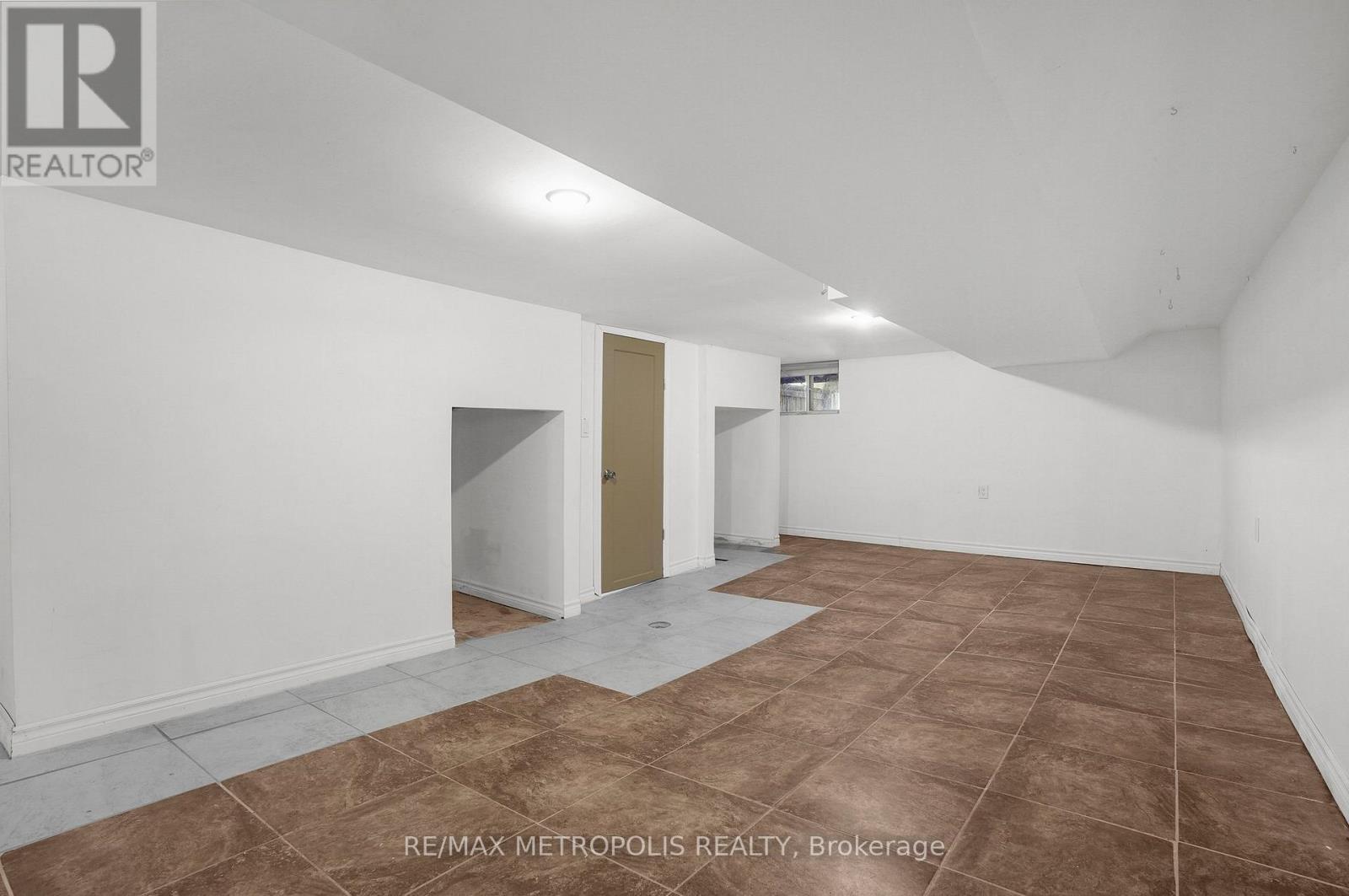 201 Bay Street N, Hamilton, ON