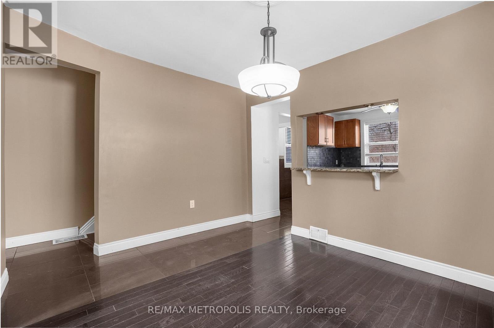 201 Bay Street N, Hamilton, ON