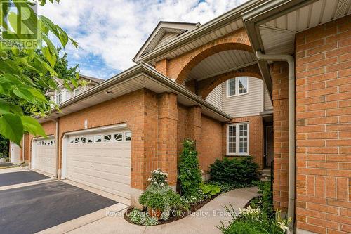 16 - 784 GORDON STREET  Guelph (Kortright East), ON N1G 5C8