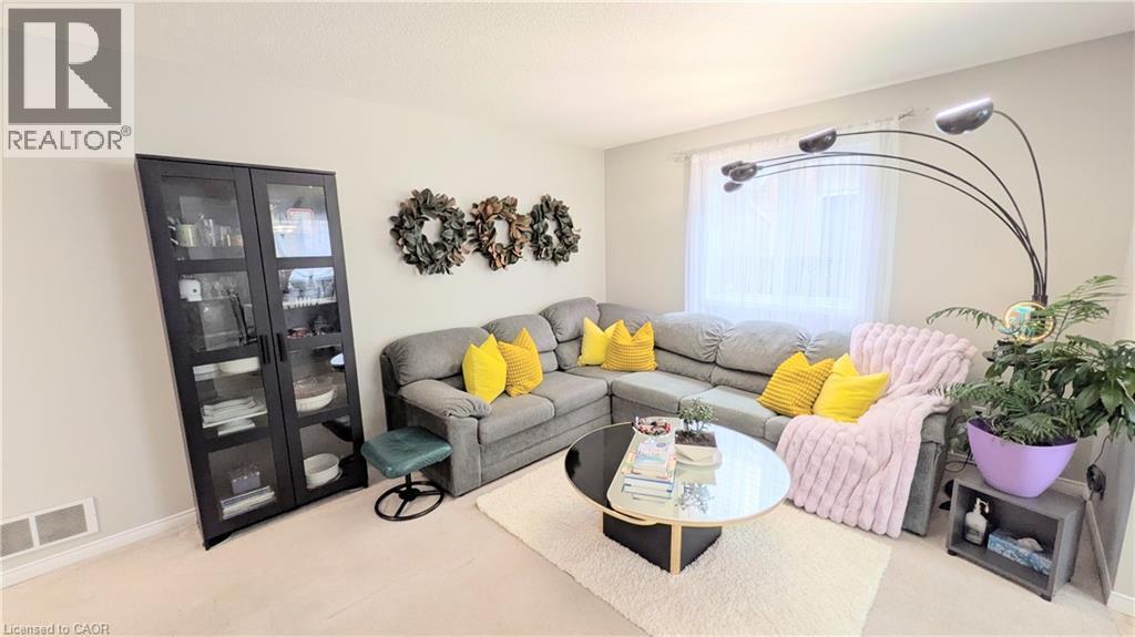 68 Benjamin Drive, Hamilton, ON