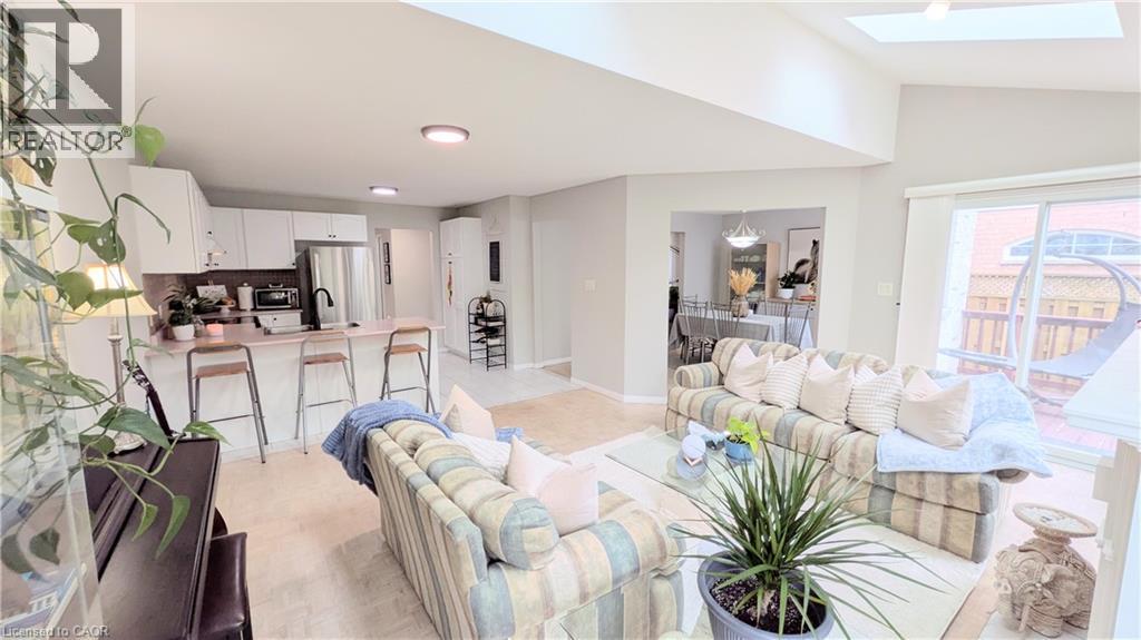 68 Benjamin Drive, Hamilton, ON