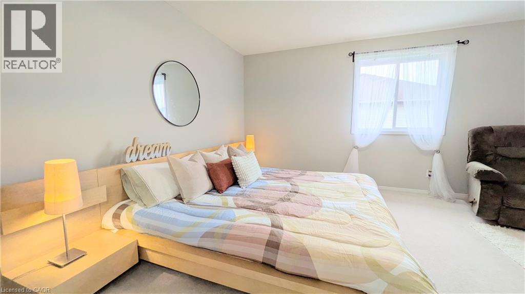 68 Benjamin Drive, Hamilton, ON