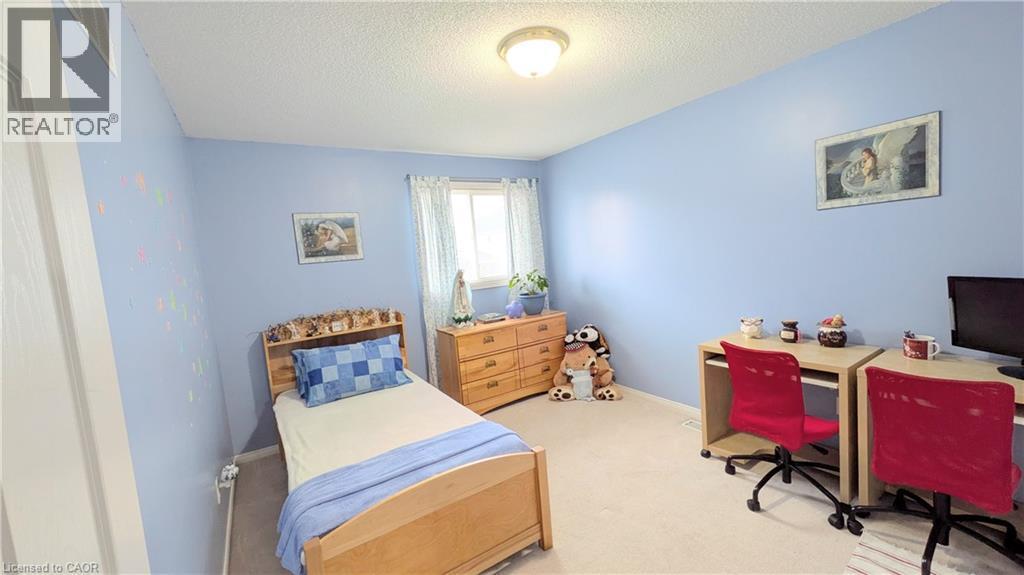 68 Benjamin Drive, Hamilton, ON