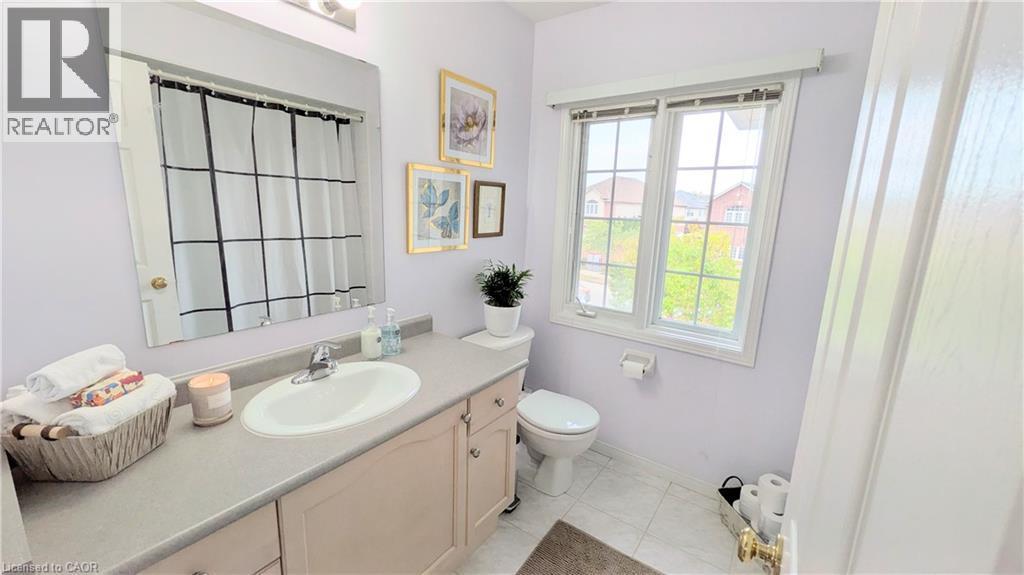 68 Benjamin Drive, Hamilton, ON