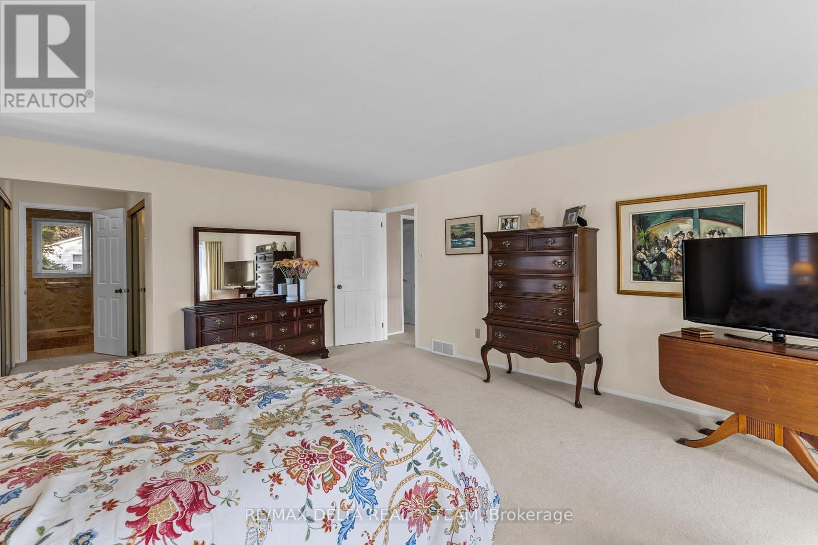 11 Garand Place, Ottawa, ON