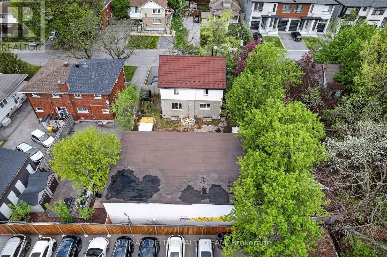 Coach houses would be very big - 538 Mutual Street, Ottawa, ON