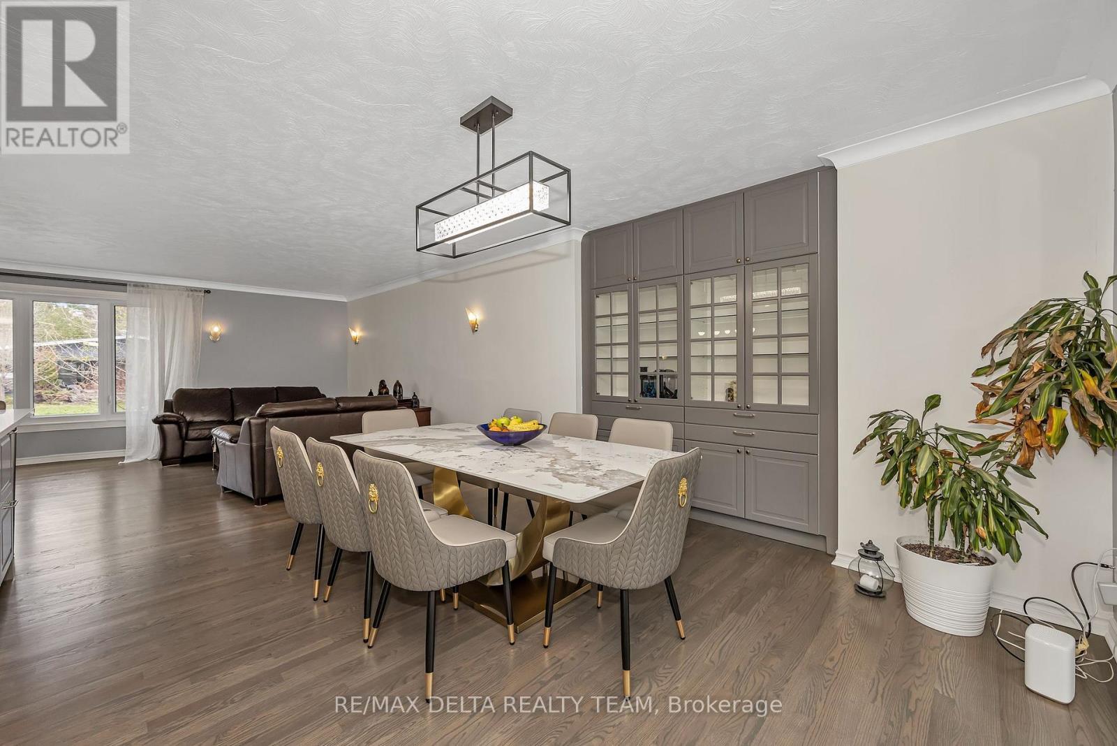 2350 Georgina Drive, Ottawa, ON