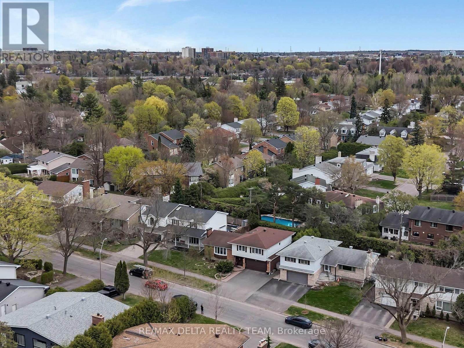 2350 Georgina Drive, Ottawa, ON