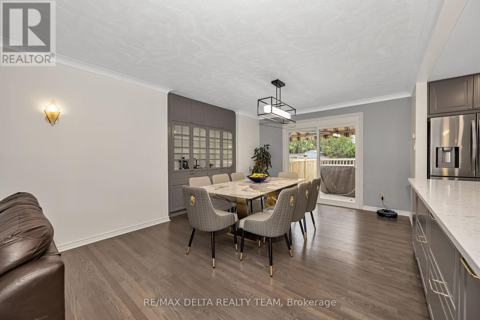 2350 Georgina Drive, Ottawa, ON