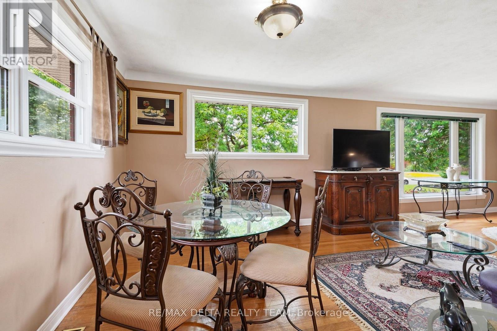 2162 Rushton Road, Ottawa, ON