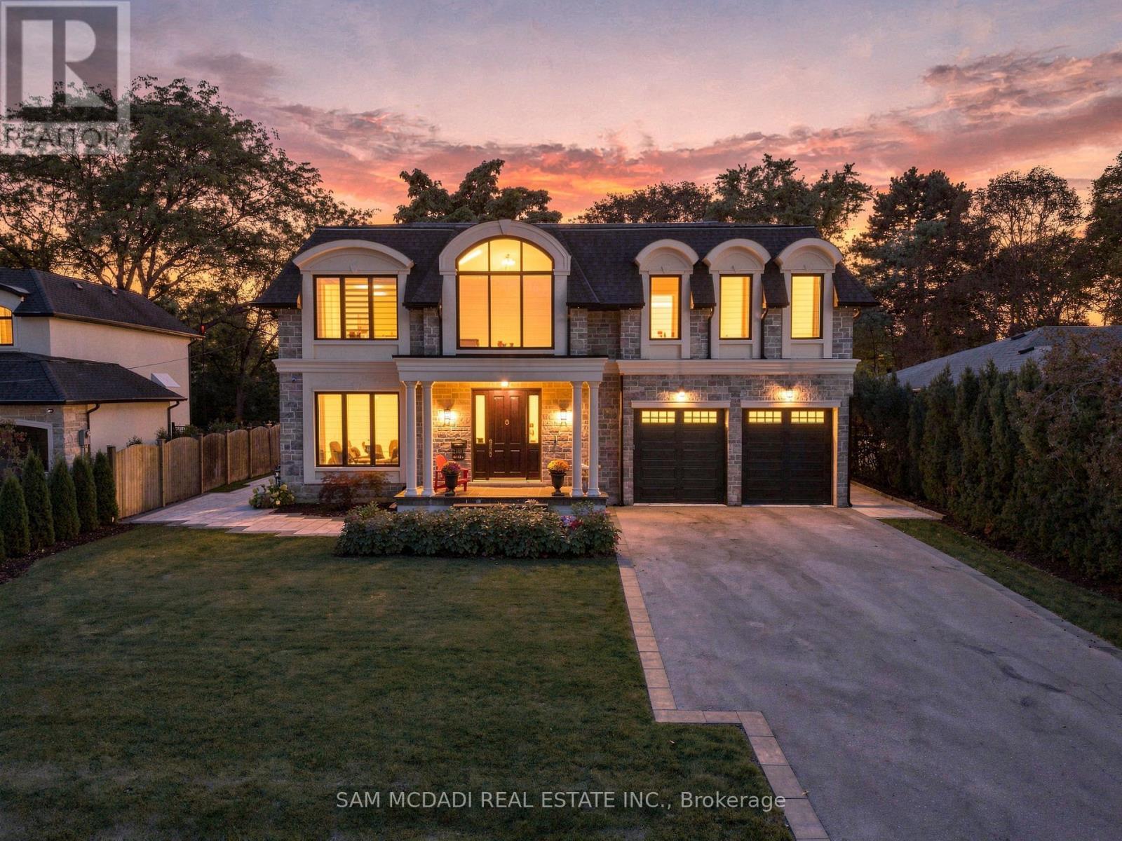 902 Parkland Avenue, Mississauga, ON