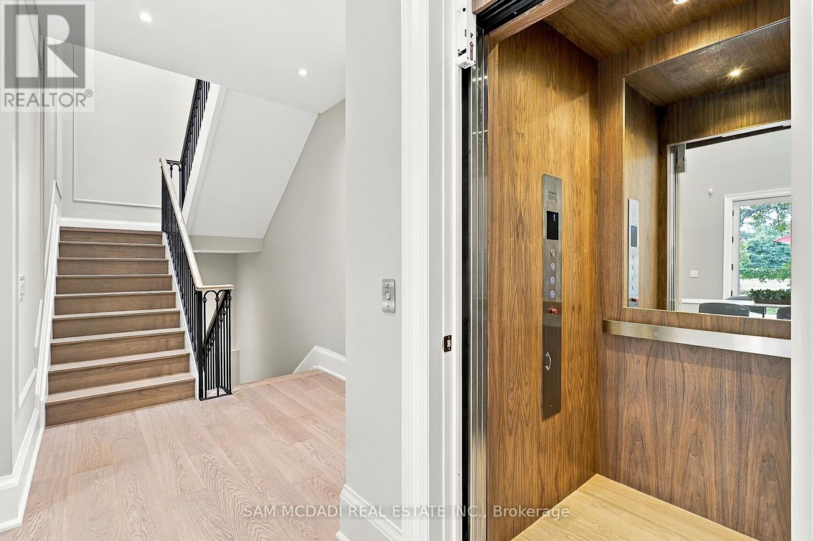 902 Parkland Avenue, Mississauga, ON