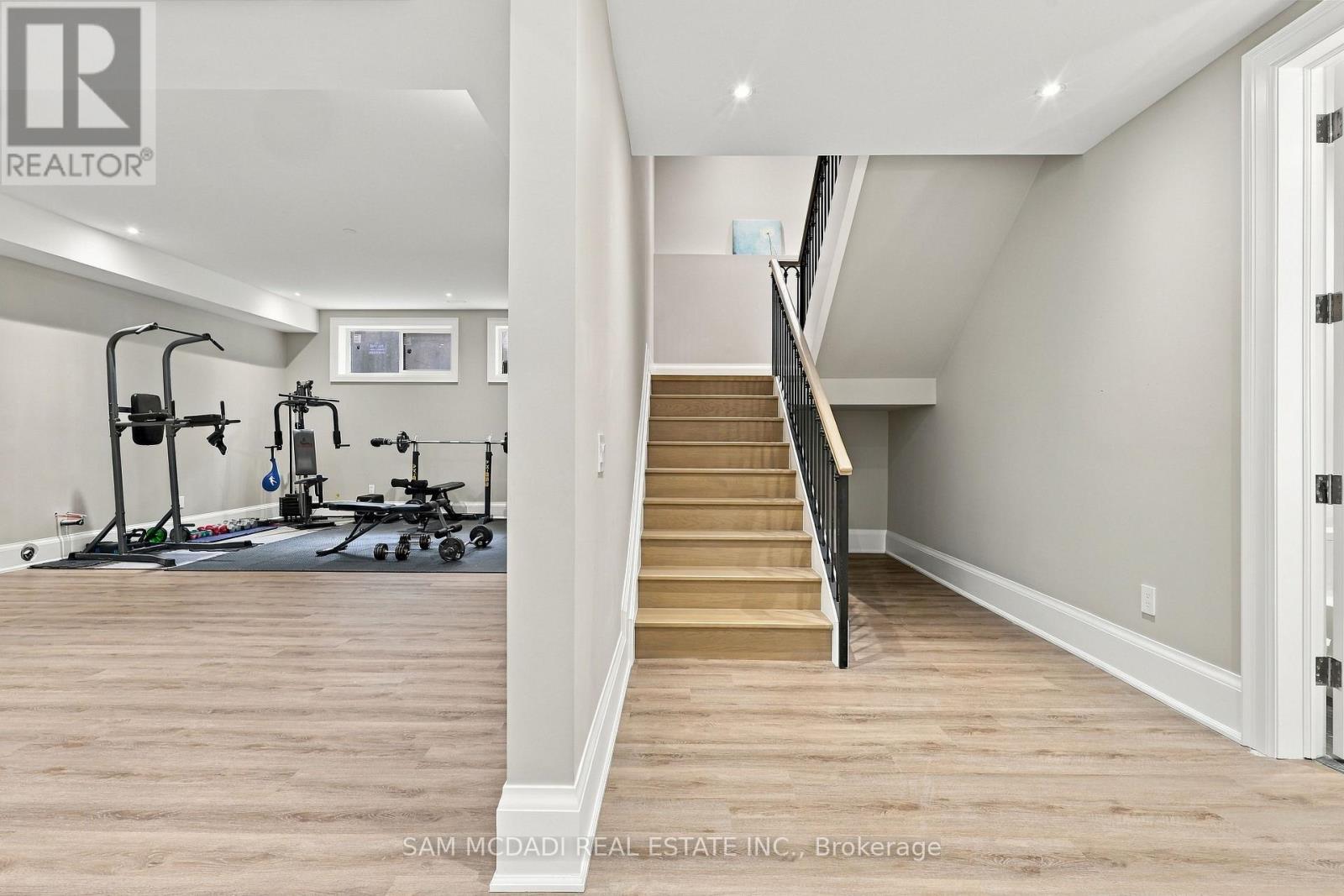 902 Parkland Avenue, Mississauga, ON