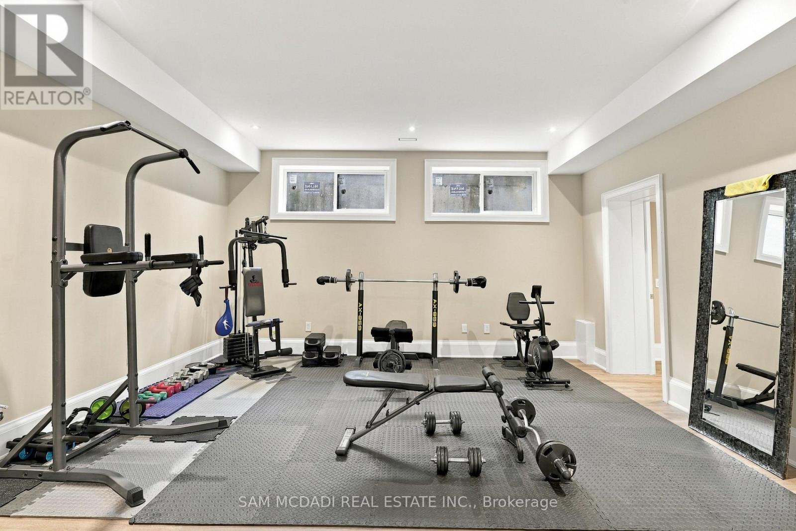 902 Parkland Avenue, Mississauga, ON