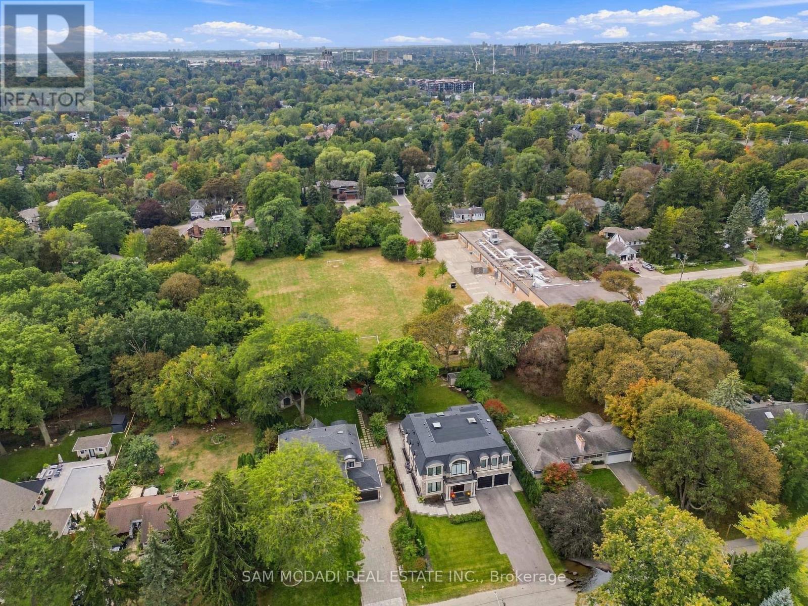 902 Parkland Avenue, Mississauga, ON