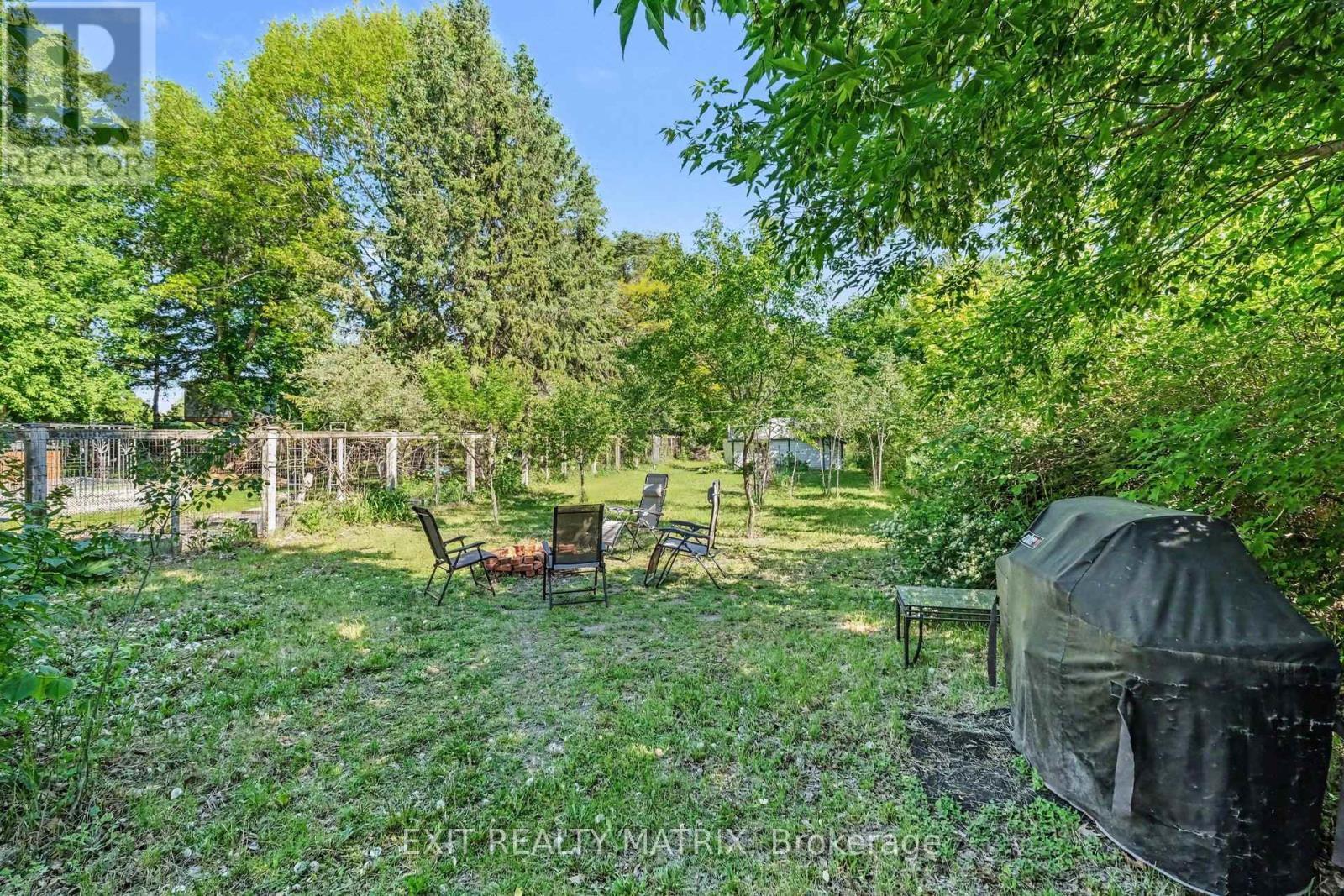 5505 Osgoode Main Street, Ottawa, ON