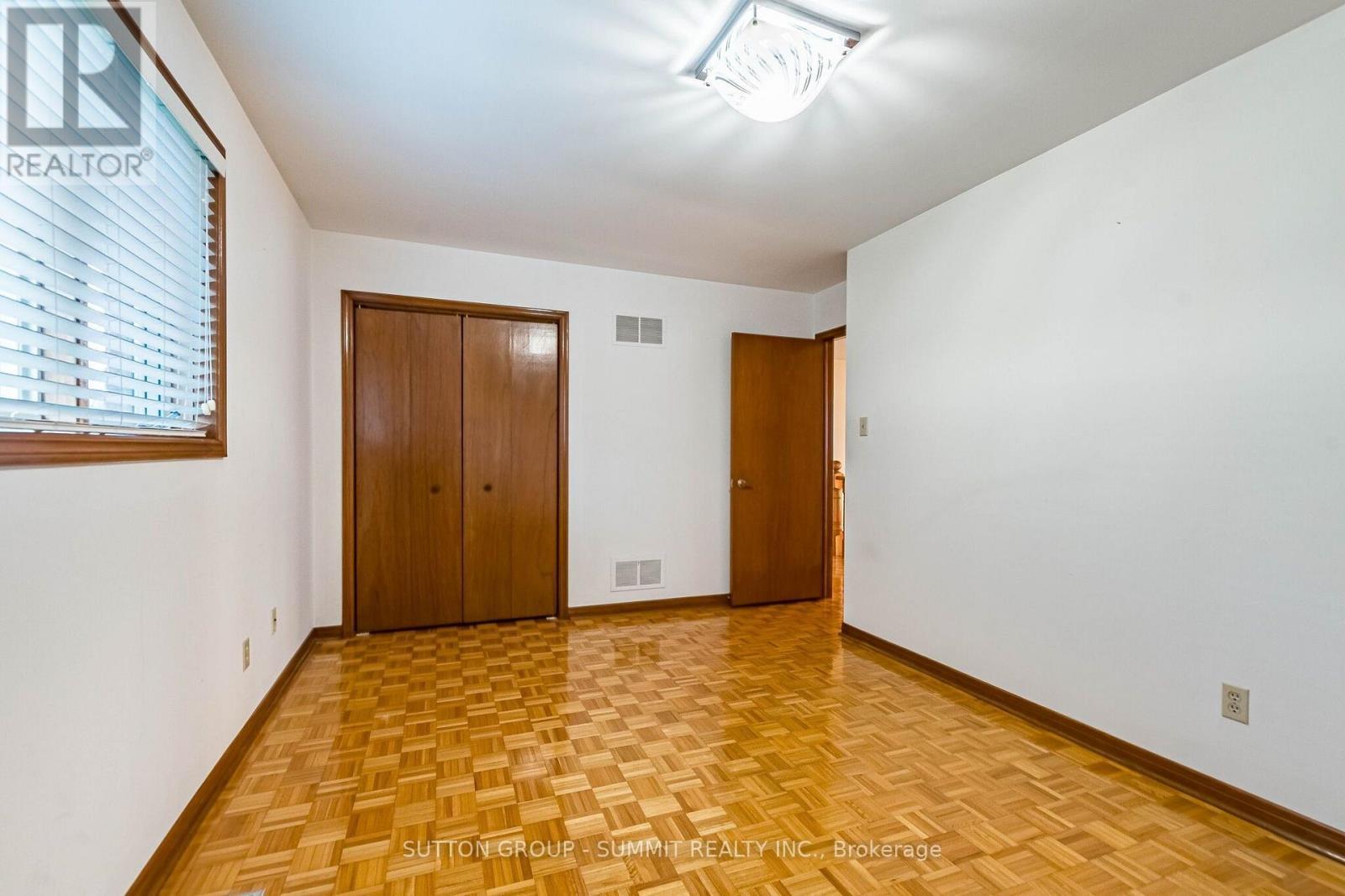 2477 Cliff Road, Mississauga, ON