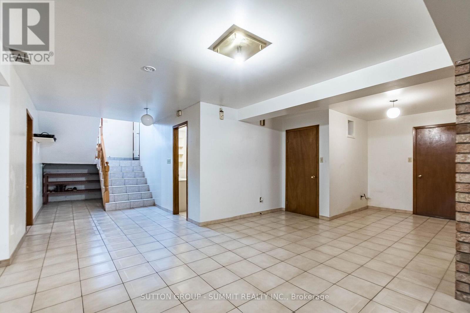 2477 Cliff Road, Mississauga, ON
