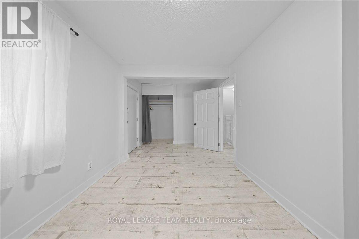 135 Upper Lorne Place, Ottawa, ON