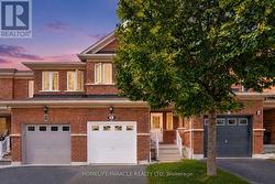 6 BARKDALE WAY Whitby, ON L1N 0E9