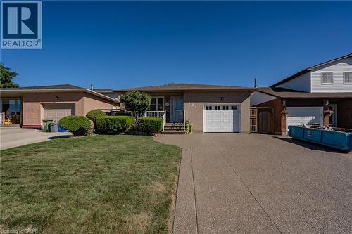 437 EAGLEWOOD Drive  Hamilton, ON L8W 2T1