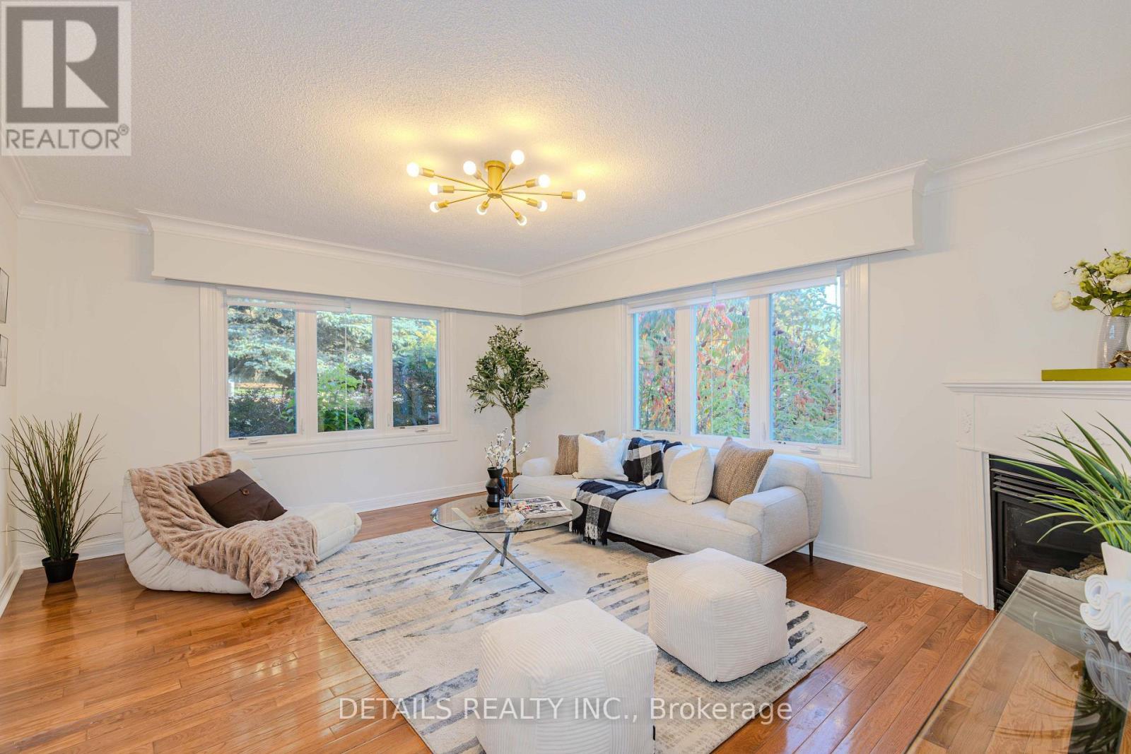 Living Room - 3021 Richmond Road, Ottawa, ON