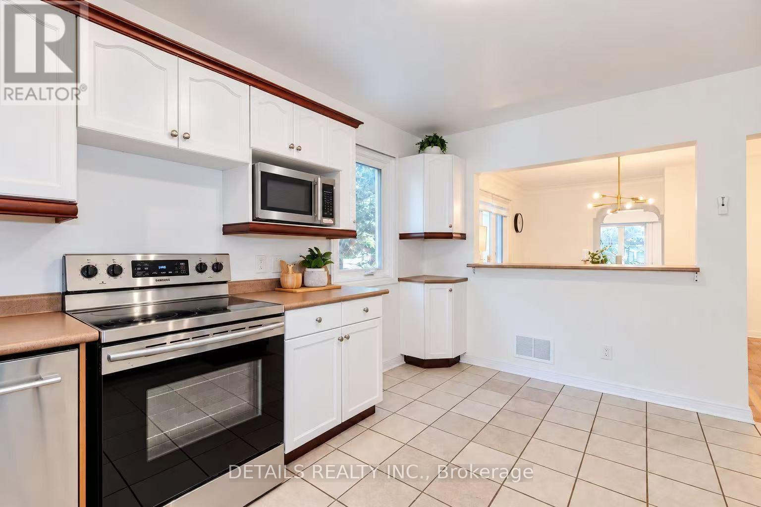 Kitchen - 3021 Richmond Road, Ottawa, ON