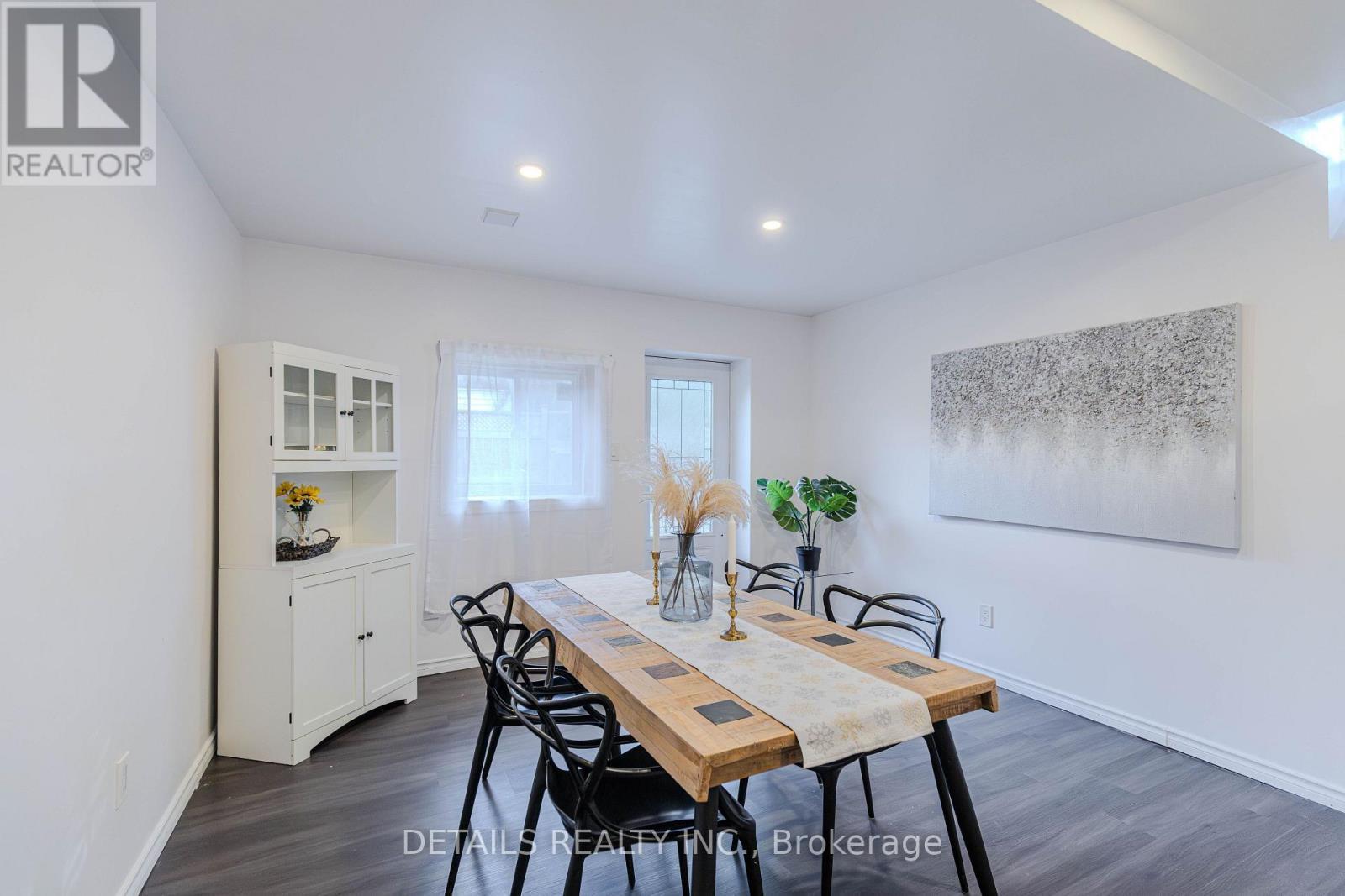 Dining area - 3021 Richmond Road, Ottawa, ON