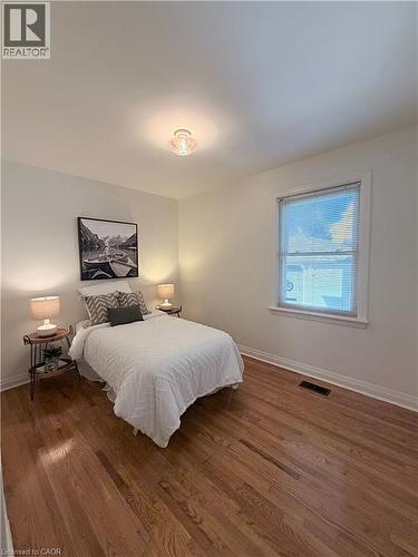 184 East 35Th Street, Hamilton, ON 