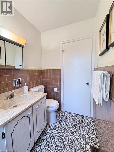 184 East 35Th Street, Hamilton, ON 