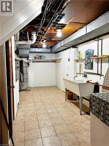 184 East 35Th Street, Hamilton, ON 
