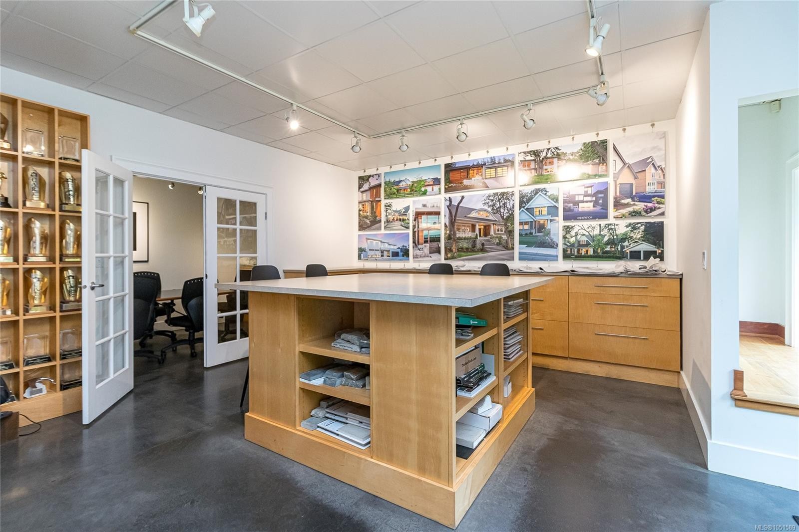 1161 Newport Ave, Oak Bay, BC