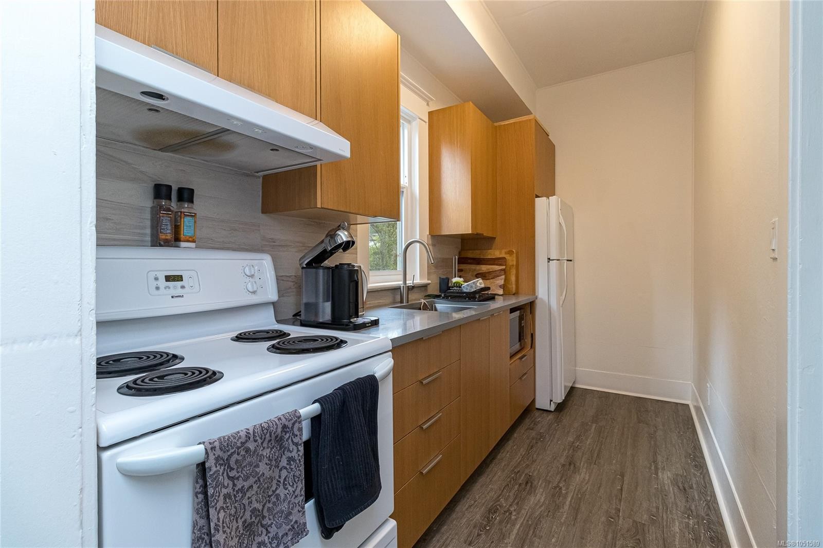 1161 Newport Ave, Oak Bay, BC