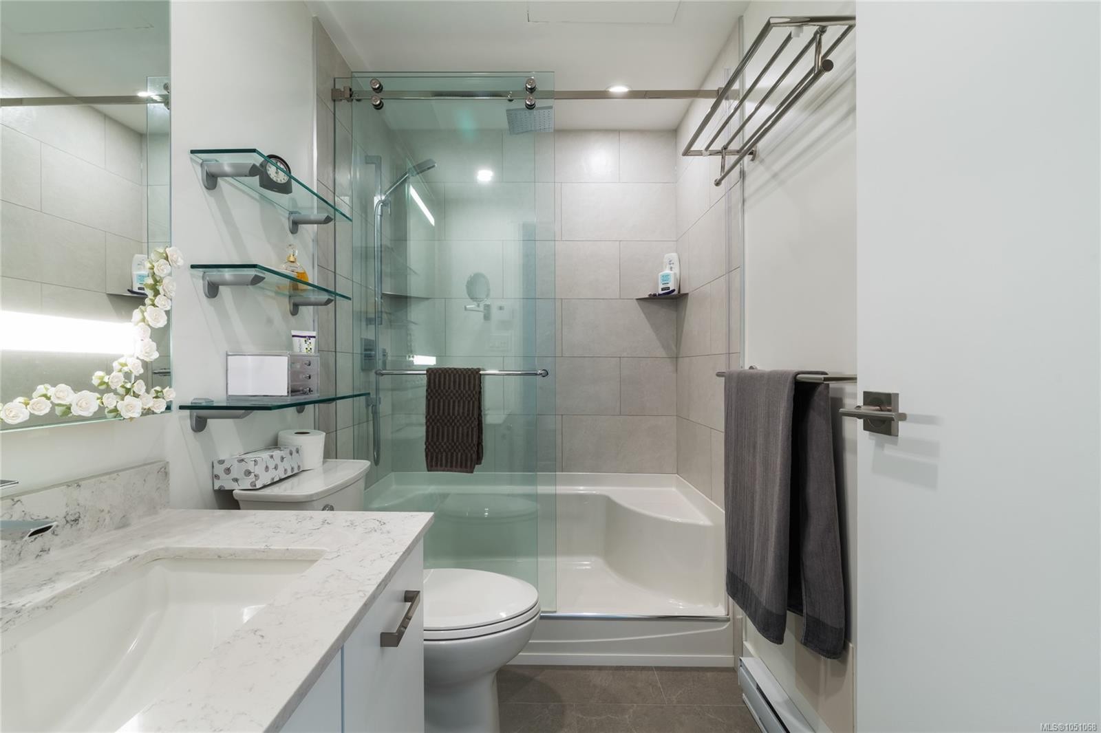 #501-83 Saghalie Rd, Victoria, BC