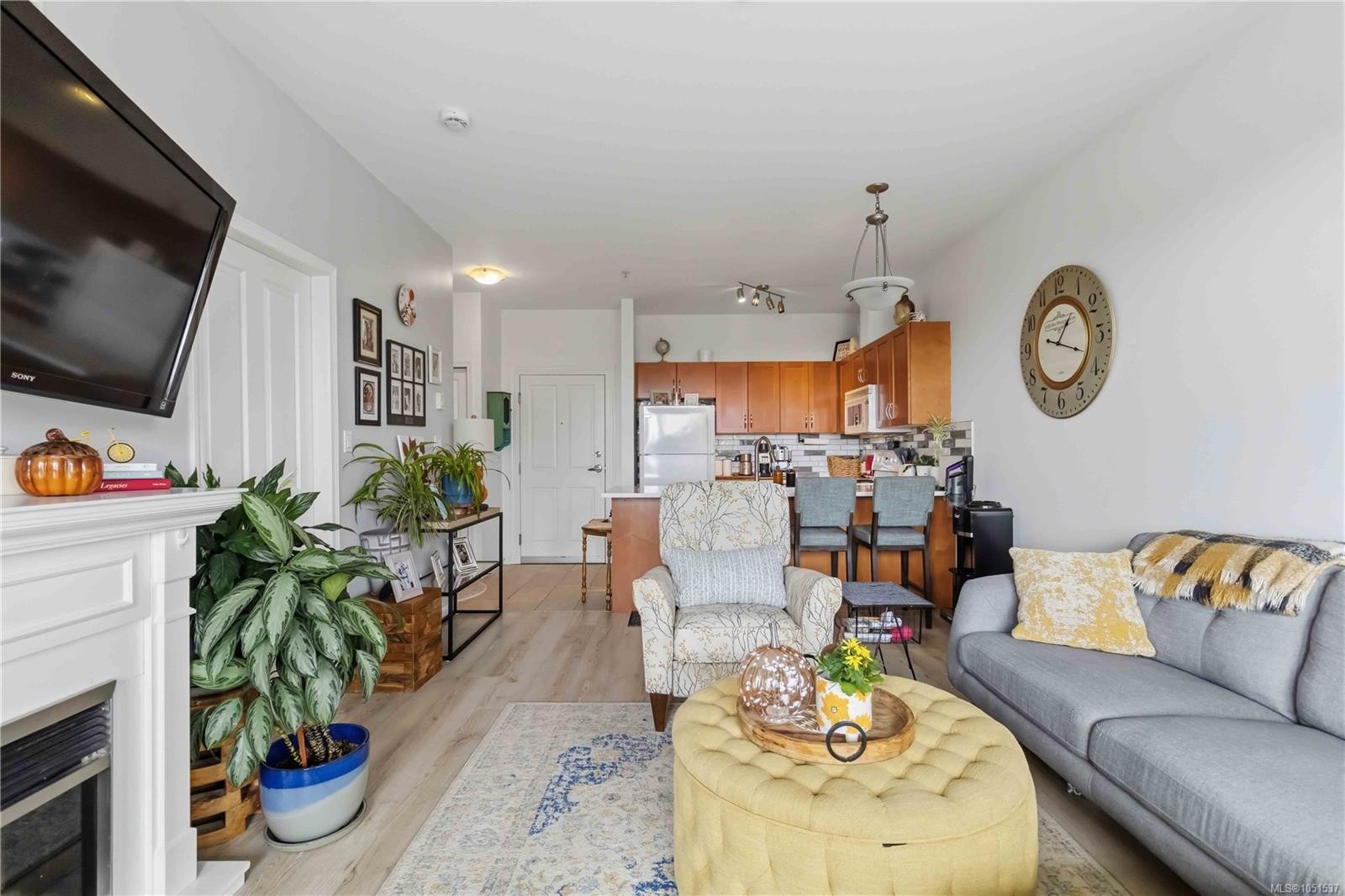 #308-1959 Polo Park Crt, Central Saanich, BC