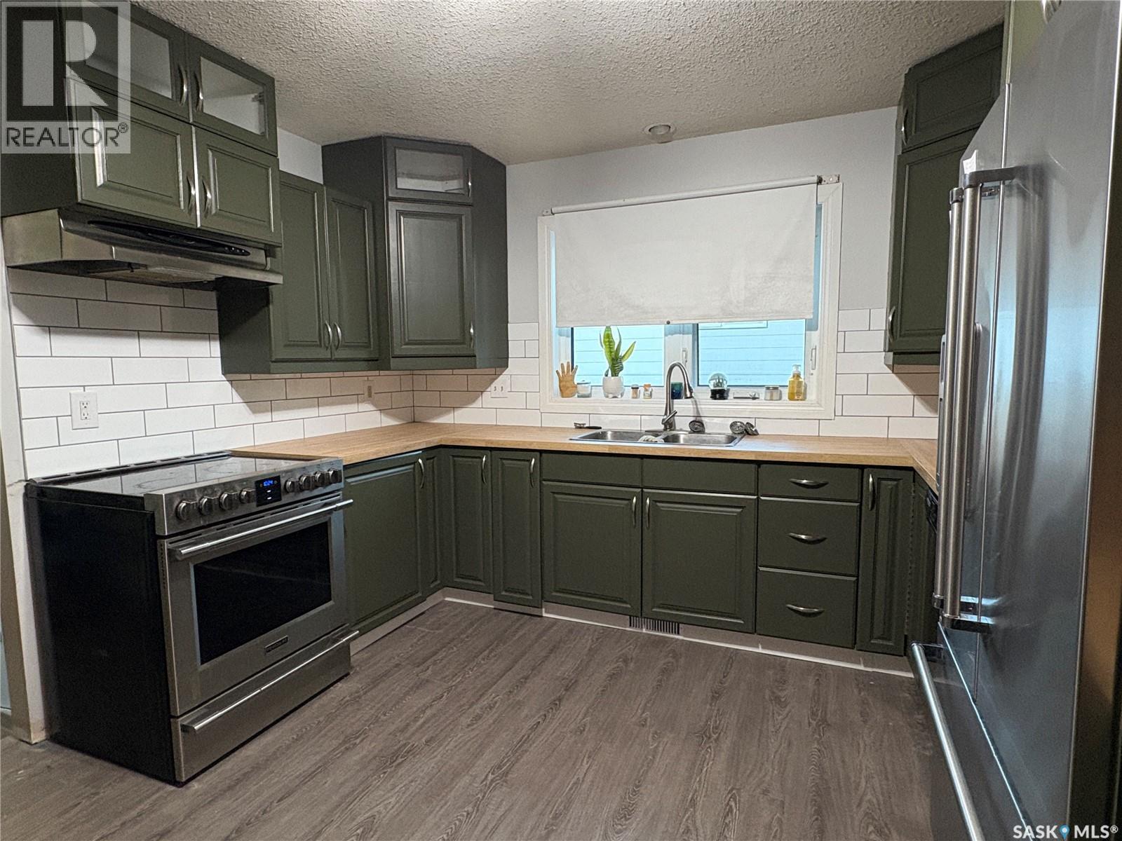 1181 Ashley Drive, Swift Current, SK