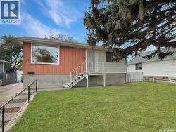 378 9th AVENUE NW Swift Current, SK S9H 1A9