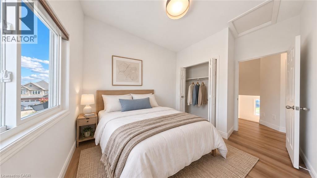 virtual staging - 250 Parkvale Drive, Kitchener, ON