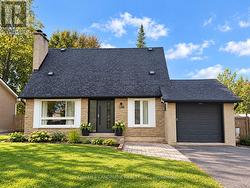 136 GRANDVIEW AVENUE Markham, ON L3T 1H6
