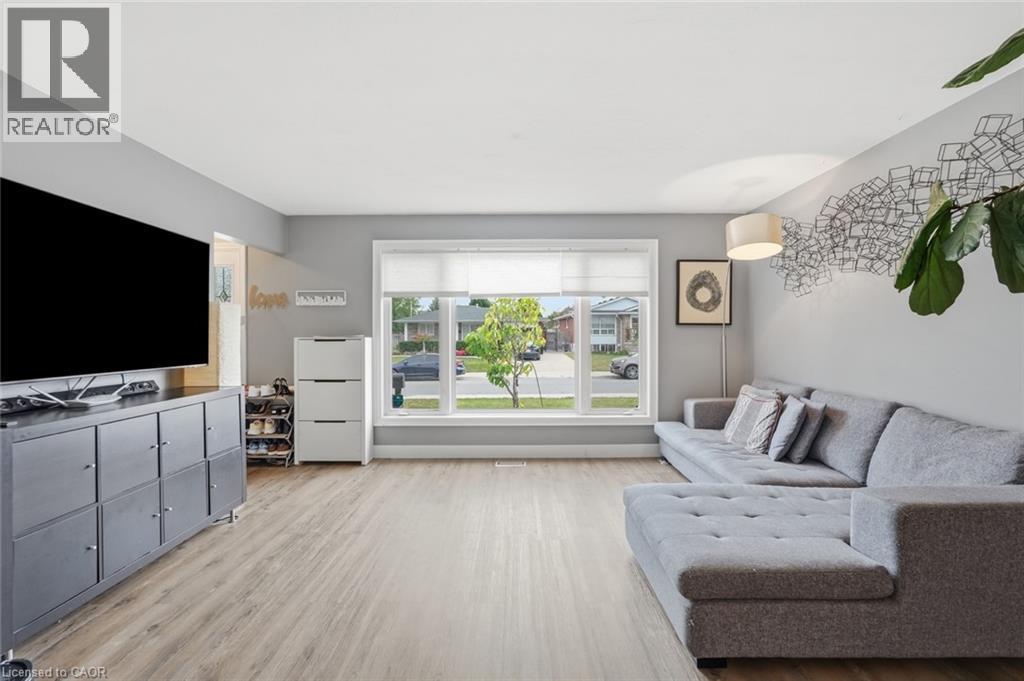19 Ellingwood Avenue, Hamilton, ON