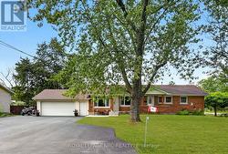 1225 BENNER AVENUE Fort Erie (Crescent Park), ON L2A 4N8