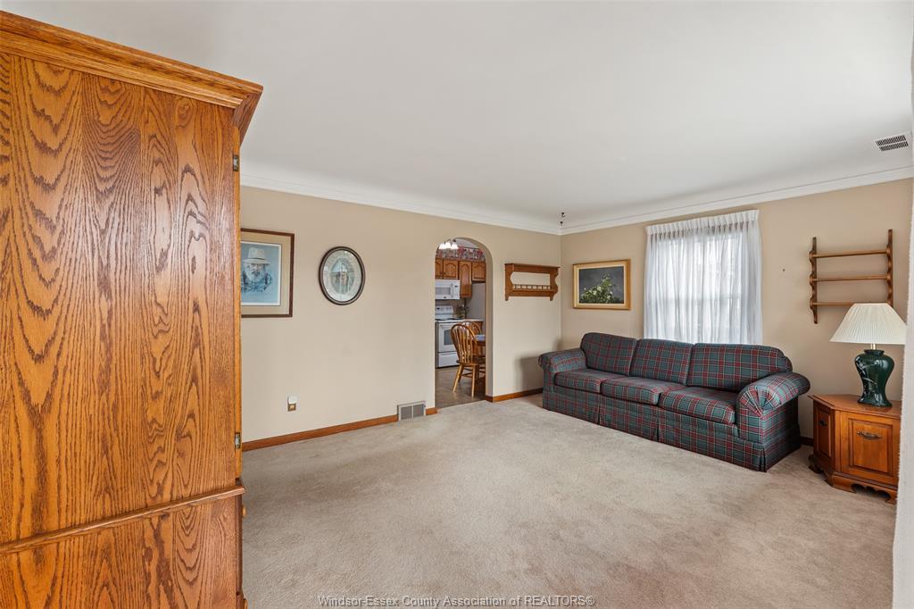 171 Maple, Lasalle, ON