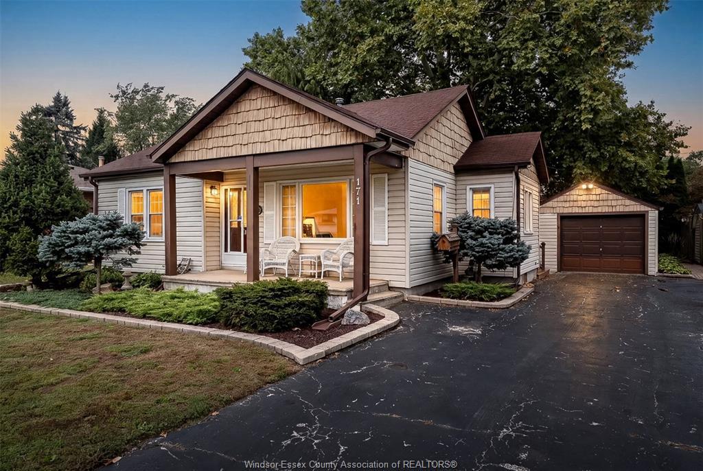 171 Maple, Lasalle, ON