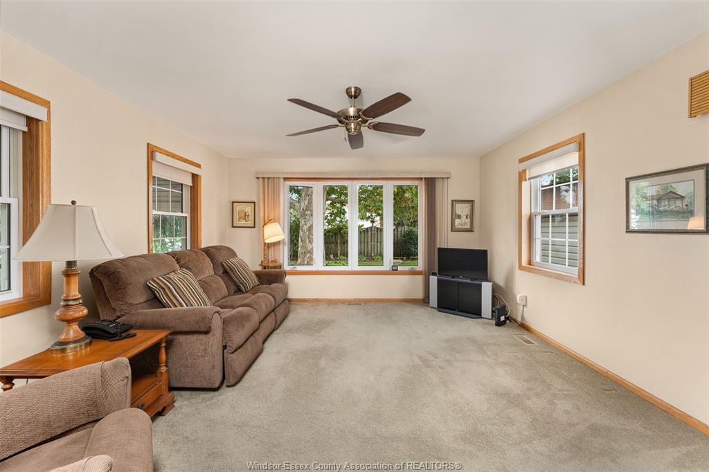 171 Maple, Lasalle, ON