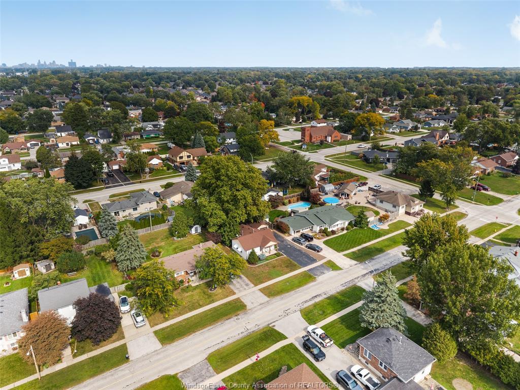 171 Maple, Lasalle, ON