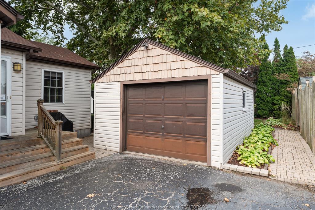 171 Maple, Lasalle, ON